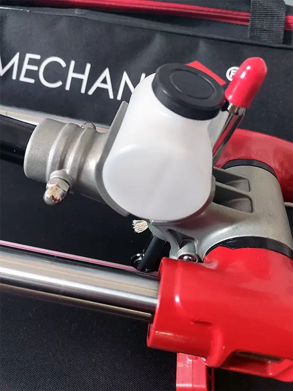 Бачек для охлаждение маслом на плиткорезе Distar Tracer 1200